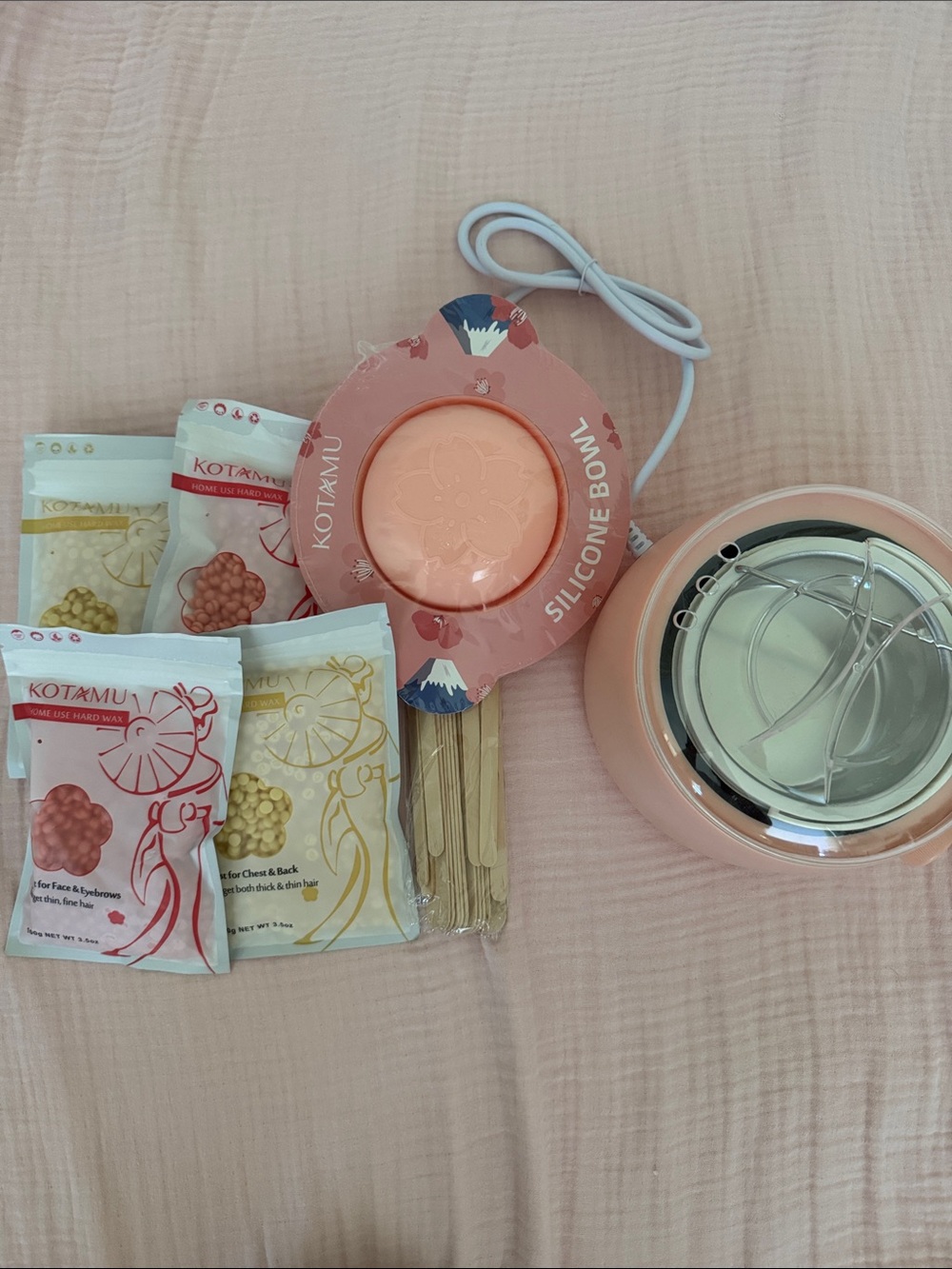 Brand new Pink Wax Warmer Kit with Silicone Bowl